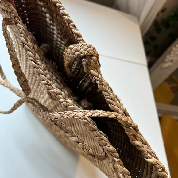 Handwoven Bag - Picture 4 of 6